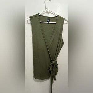 GAP wrap top